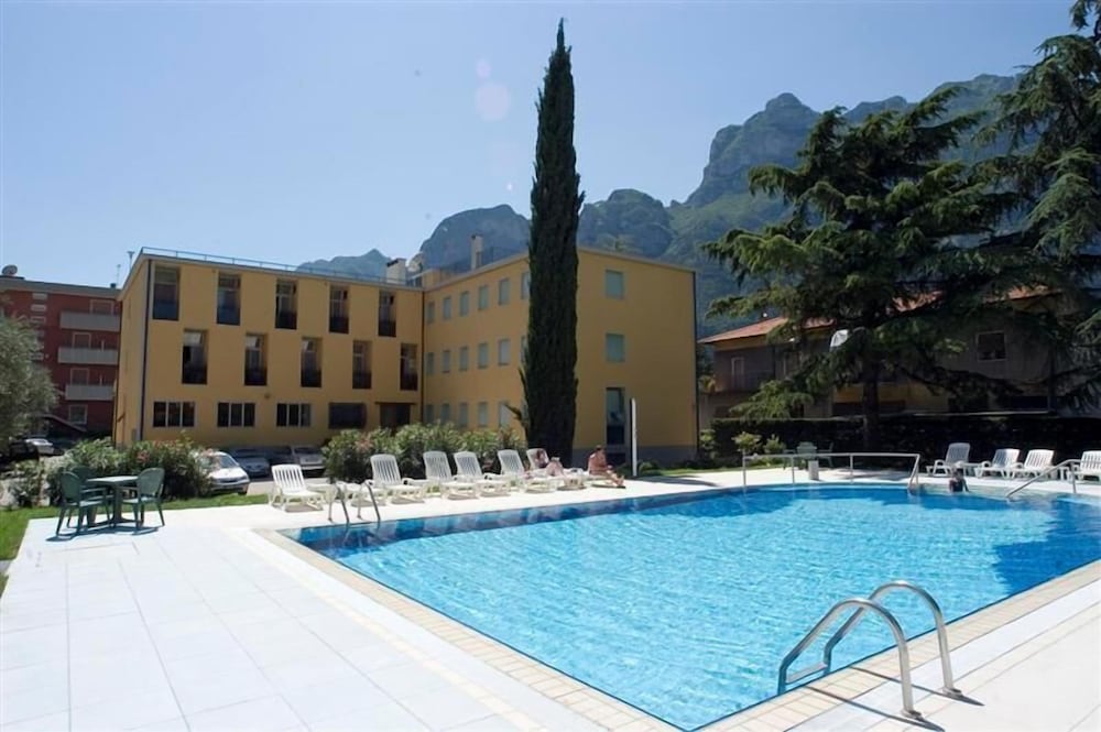 

Brindisi - Limone sul Garda - Hotel Gardesana