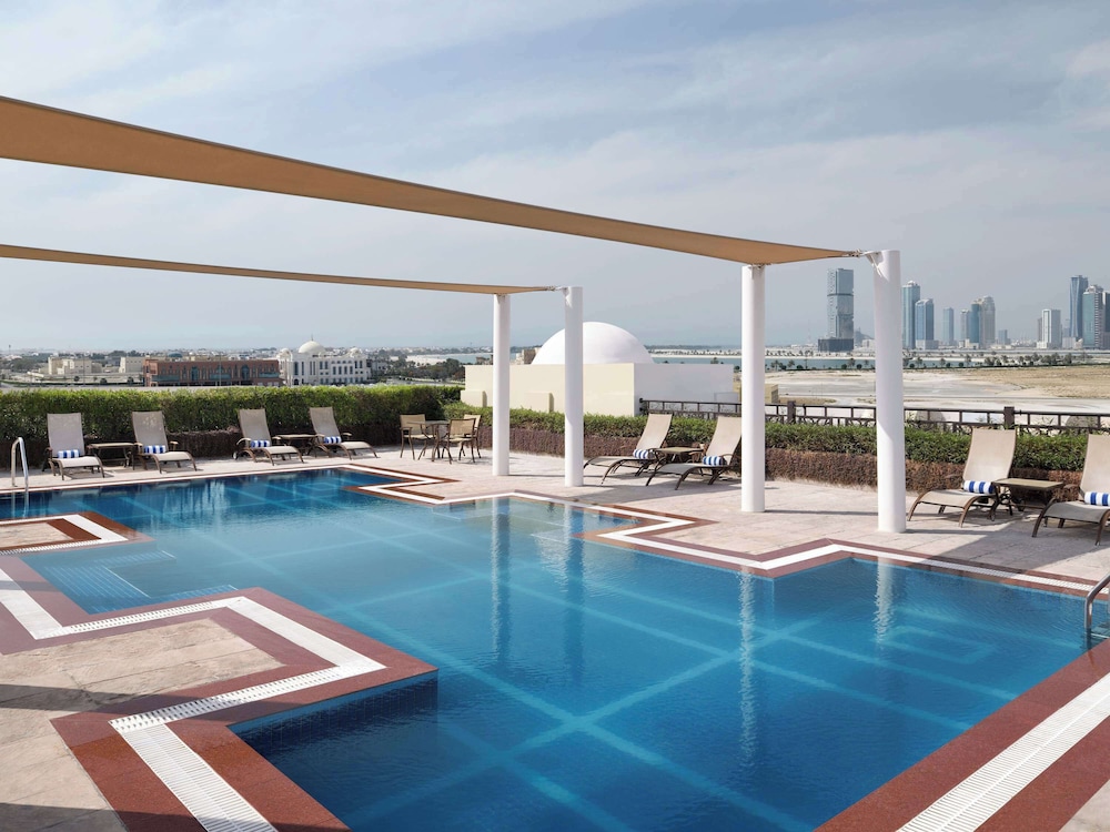 

Bari - Dubai - Mövenpick Hotel Apartments Al Mamzar Dubai