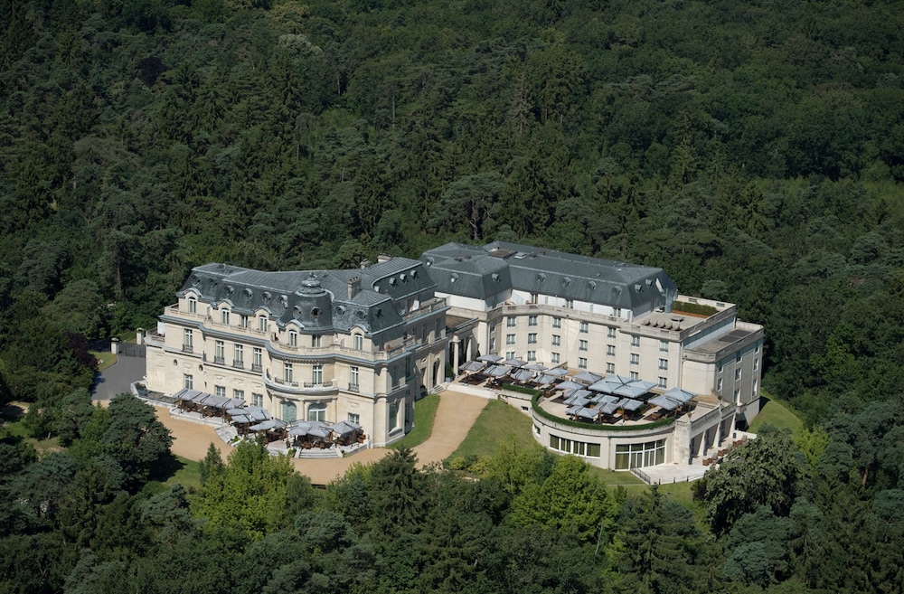 

Milano - Plailly - InterContinental Hotels CHANTILLY CHATEAU MONT ROYAL