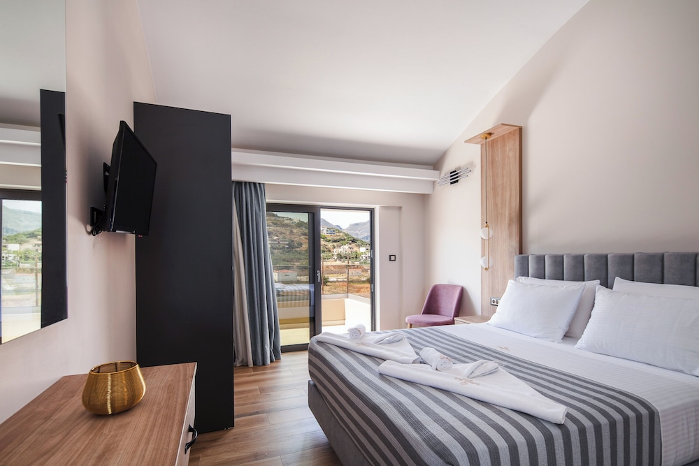

Genova - Kissamos - Sapphire Horizon Suites