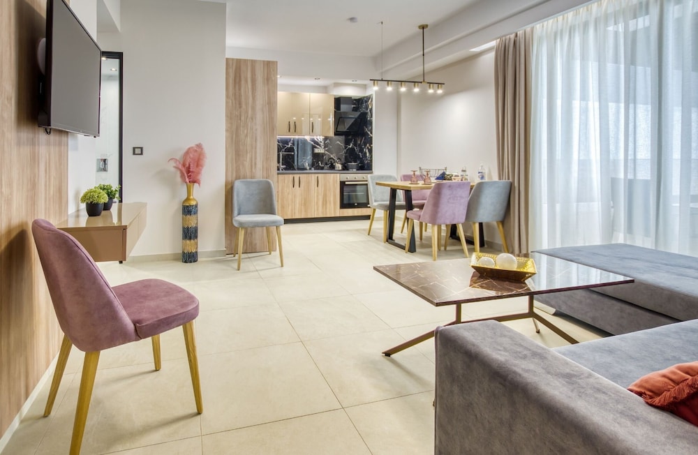 

Roma - Kissamos - Sapphire Horizon Suites