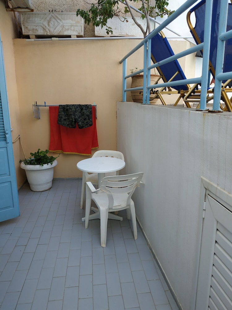 

Napoli - Agia Pelagia - Creta - Renia Studios