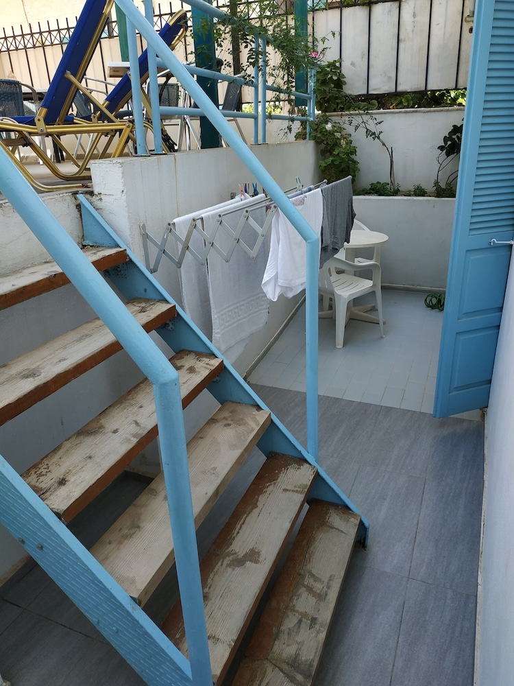 

Napoli - Agia Pelagia - Creta - Renia Studios