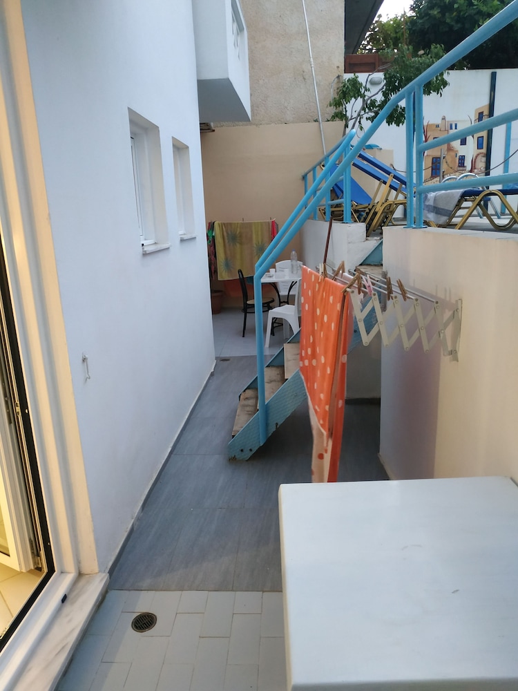 

Trieste - Agia Pelagia - Creta - Renia Studios