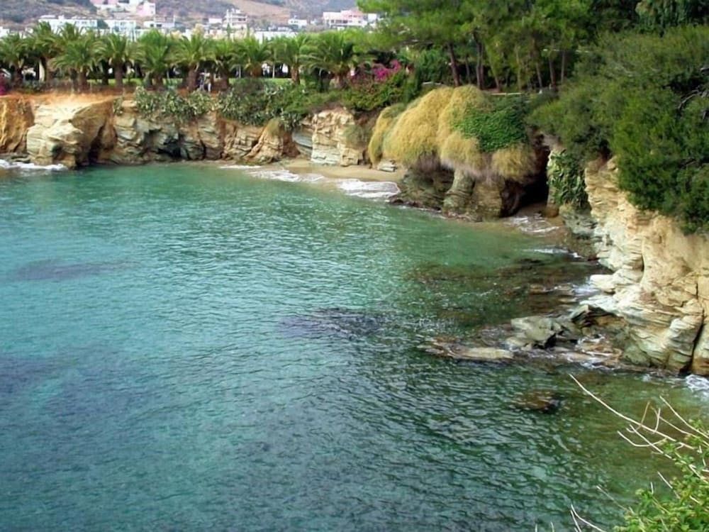 

Napoli - Agia Pelagia - Creta - Renia Studios