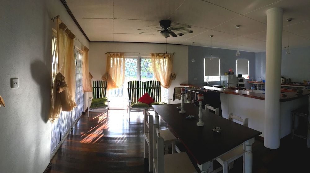

Venezia - La Digue - Casa Livingston Luxury Villa - La Digue Seychelles