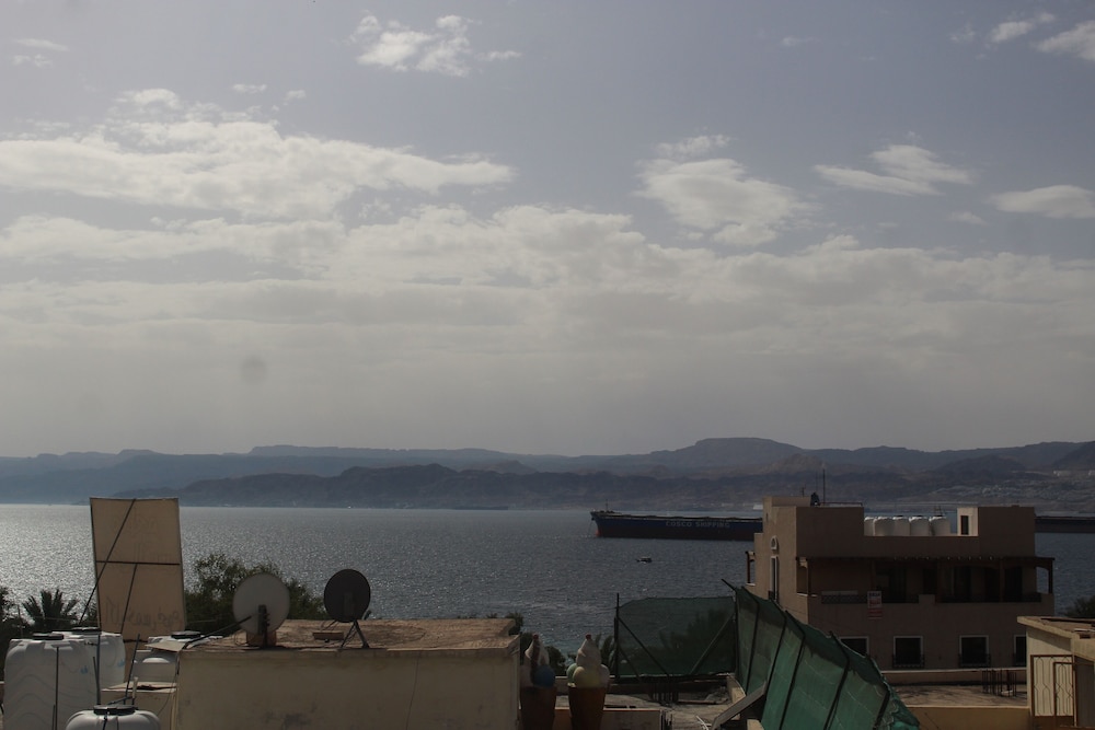 

Milano - Aqaba - Holiday Season Hotel