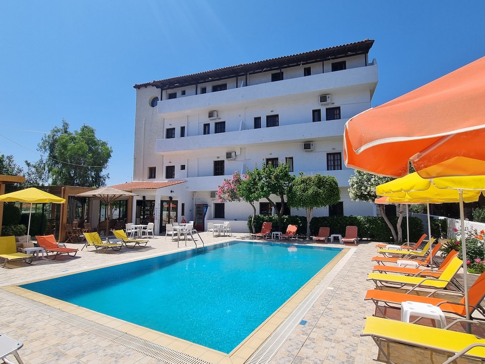 

Milano - Agia Pelagia - Creta - Arhodiko