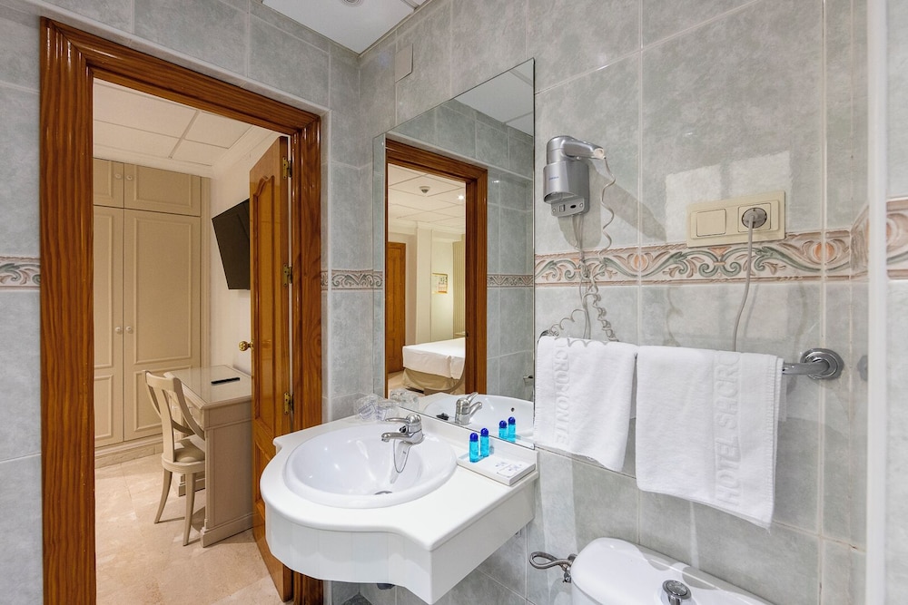 

Milano - Granada - Sacromonte Hotel