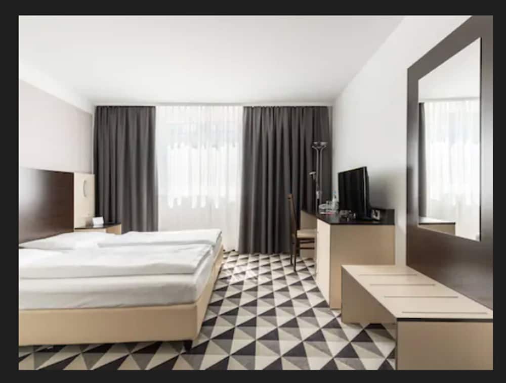 

Bologna - Vienna, Aeroporto Internazionale di Vienna - acom-Hotel Vienna