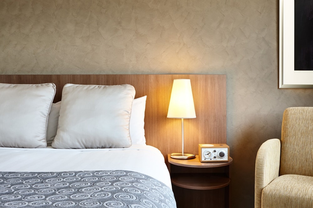 

Milano - Sydney - Hotel Urban St Leonards