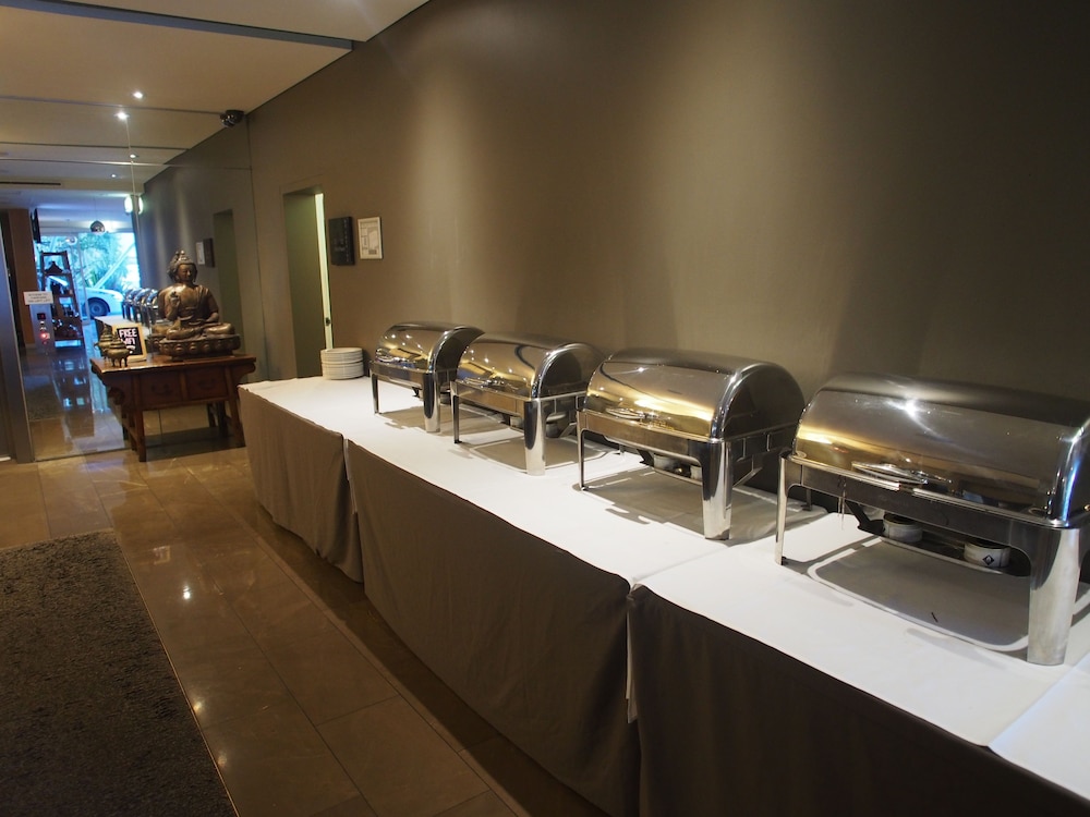 

Milano - Sydney - Hotel Urban St Leonards