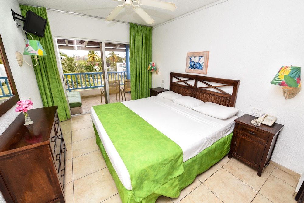 

Milano - Bolans - Jolly Beach Antigua - All Inclusive