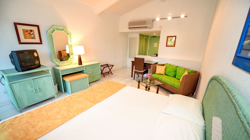

Venezia - St. John's - Jolly Beach Antigua - All Inclusive