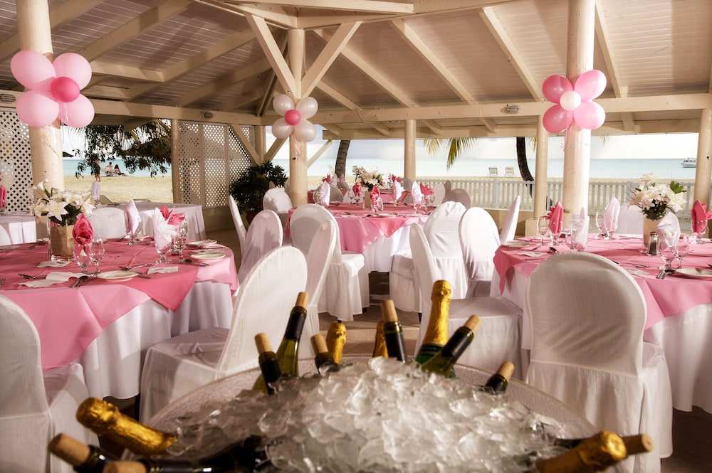 

Roma - Bolans - Jolly Beach Antigua - All Inclusive