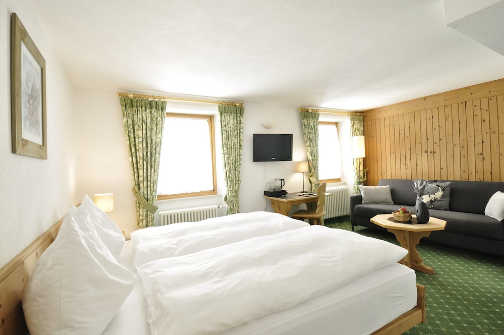 

Catania - Berninahäuser - Hotel Bernina