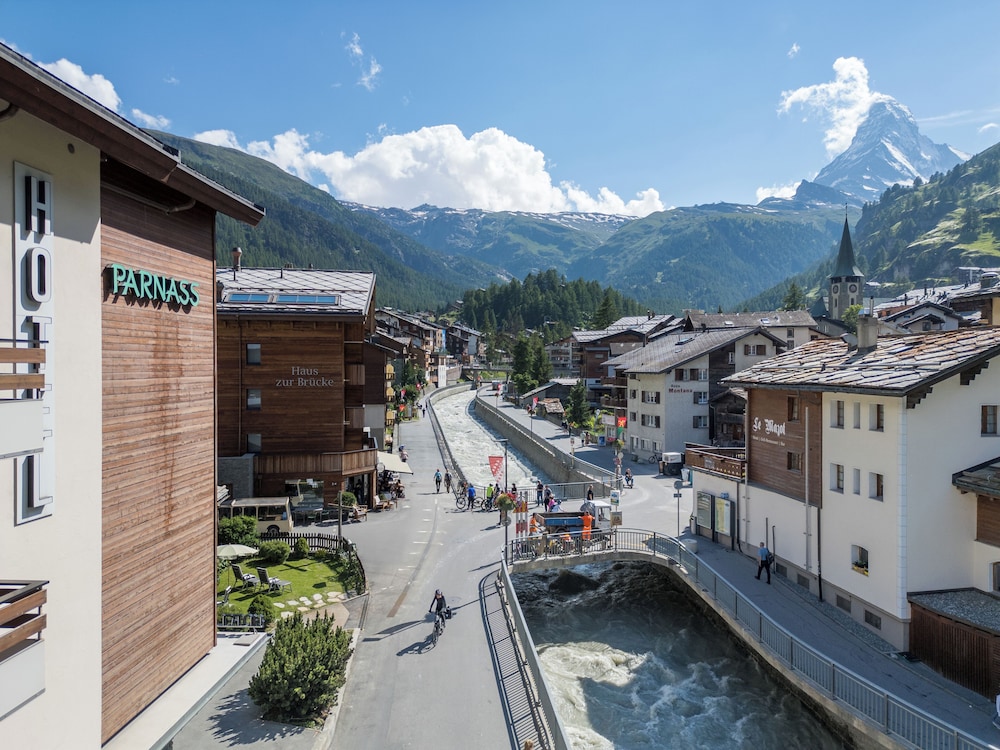 

Catania - Zermatt - Hotel Parnass
