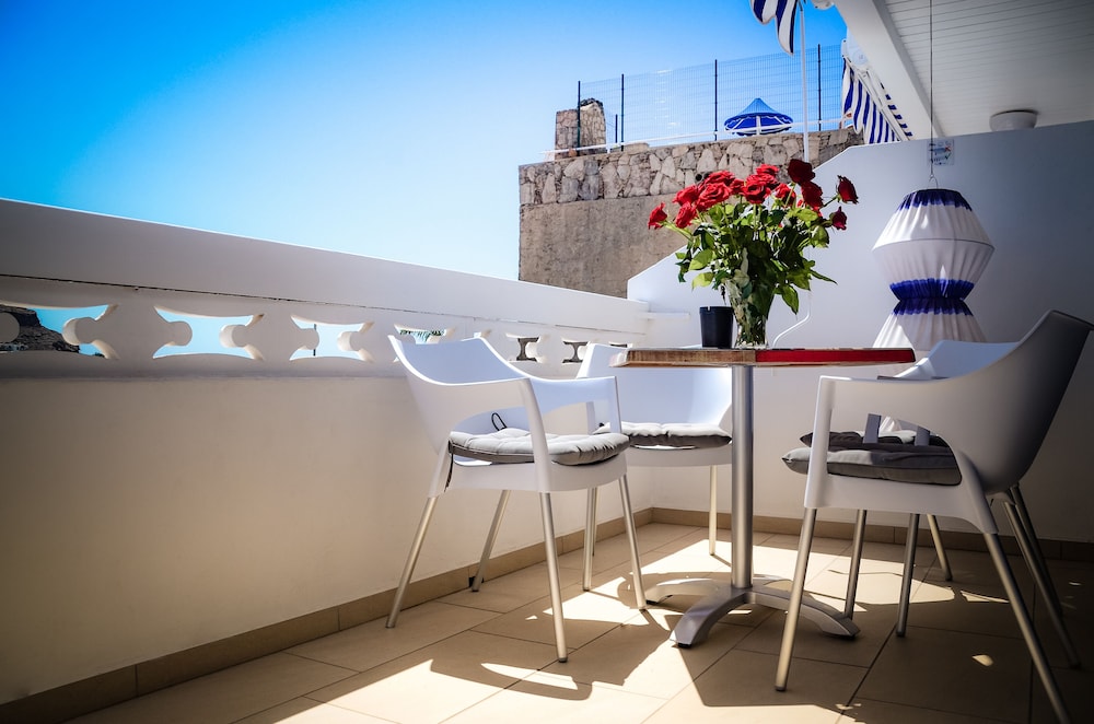 

Pisa - Playa del Cura - Palm Suites