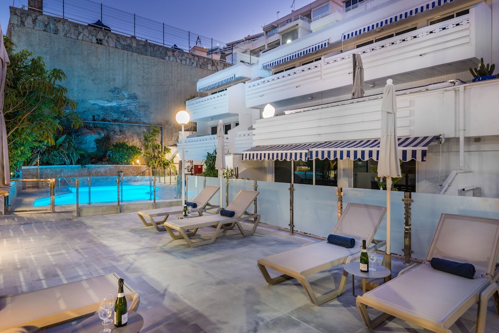 

Firenze - Taurito - Palm Suites formerly Calypso Oasis