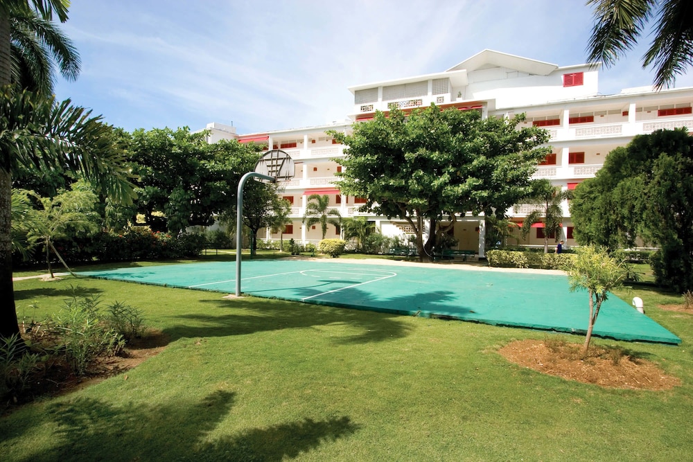 

Bologna - Montego Bay - Grand Decameron Montego Beach, A Trademark All-Inclusive Resort