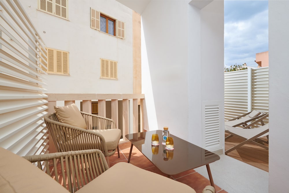 

Palermo - Colonia Sant Jordi - Hotel Colonial