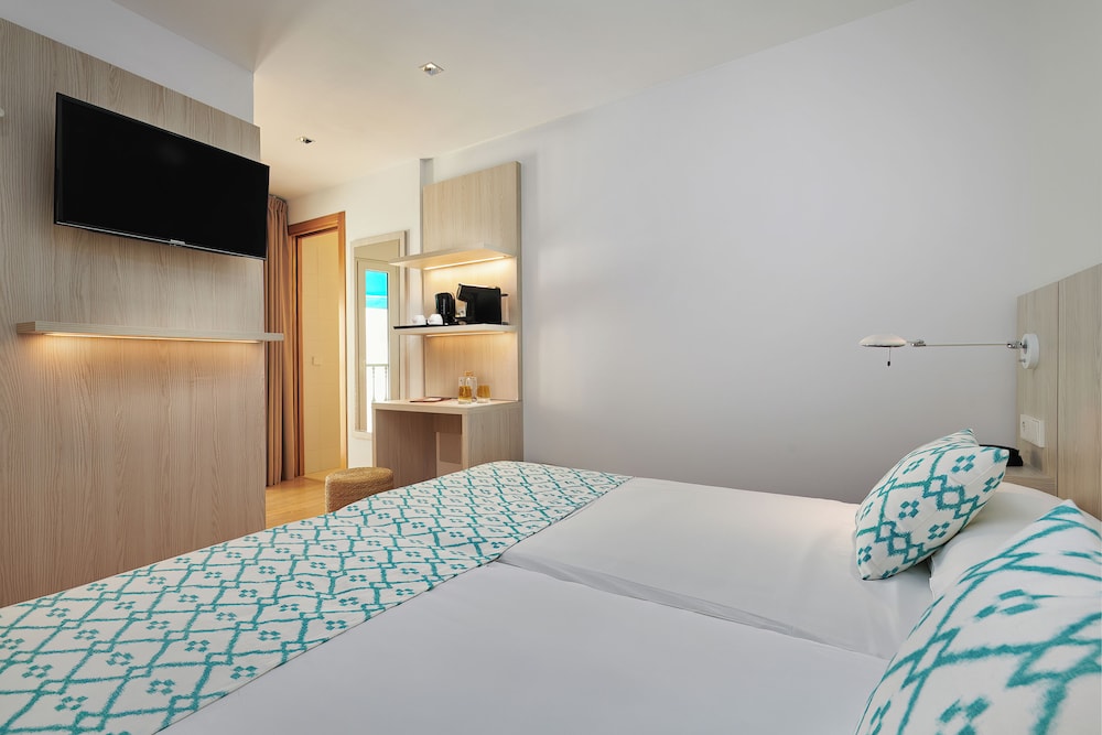 

Roma - Colonia Sant Jordi - Hotel Colonial