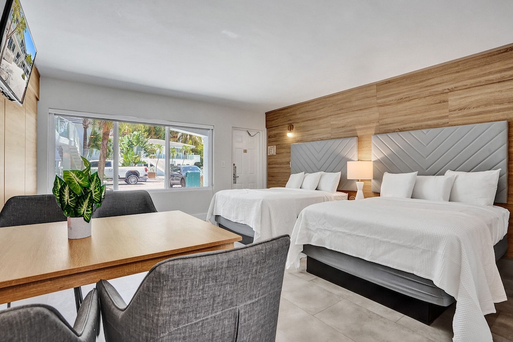 

Milano - Fort Lauderdale - Royal Beach Palace