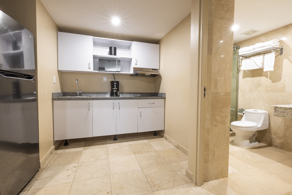 

Roma - Paradera - The Mill Resort & Suites