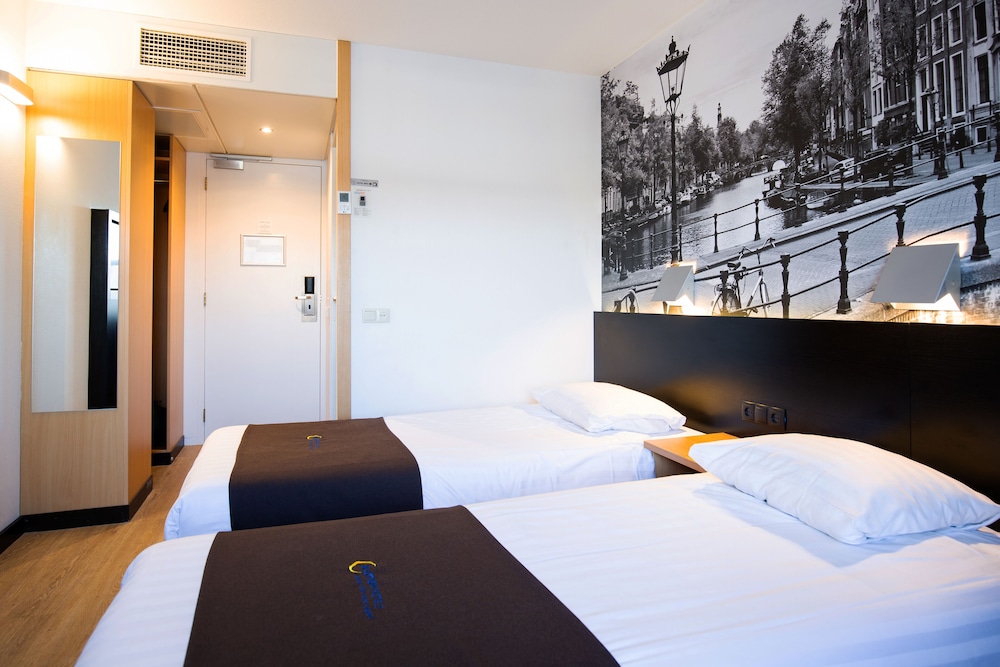 

Ancona - Hoofddorp - Bastion Hotel Amsterdam Airport