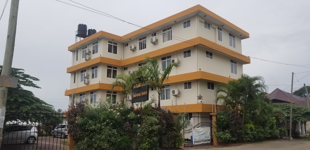 

Roma - Dar es Salaam - ShaMooL Hotel