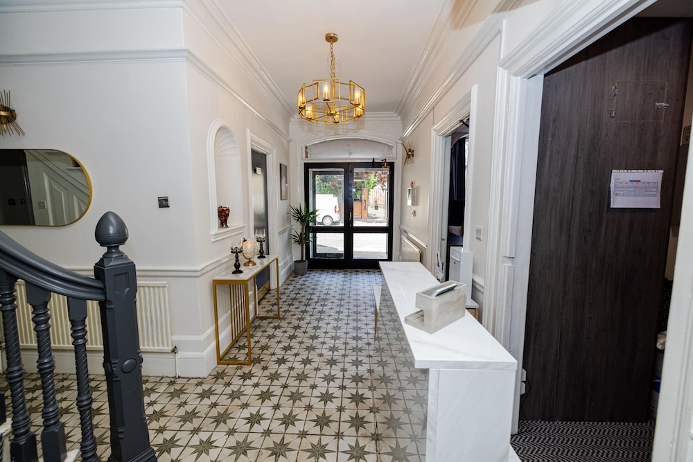 

Venezia - Chingford - Woodford Hotel