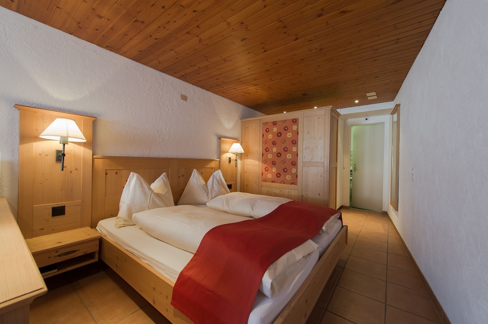 

Roma - Interlaken - Alpenblick Hotel & Restaurant Wilderswil by Interlaken