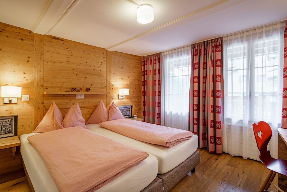 

Milano - Interlaken - Alpenblick Hotel & Restaurant Wilderswil by Interlaken