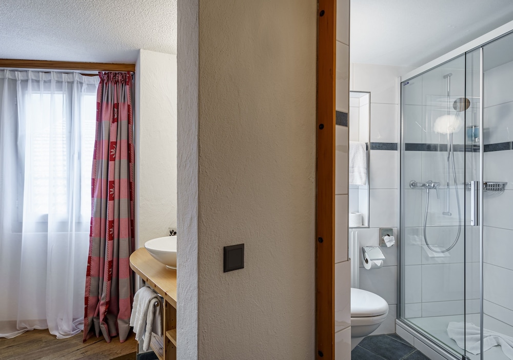 

Bari - Wengen - Alpenblick Hotel & Restaurant Wilderswil by Interlaken