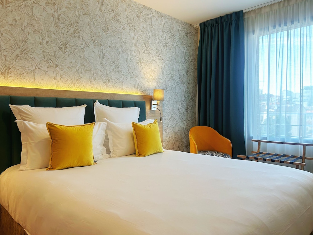 

Pisa - Clamart - Hôtel Oden Paris Ivry