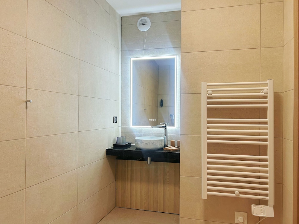 

Verona - Chevilly-Larue - Hôtel Oden Paris Ivry