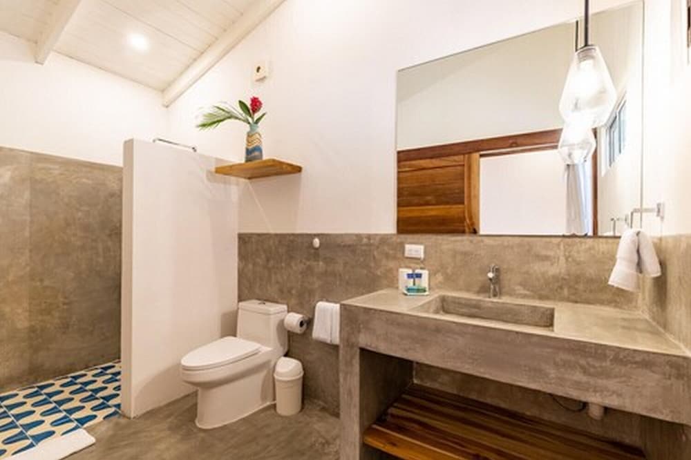 

Bologna - Nosara - Living Hotel