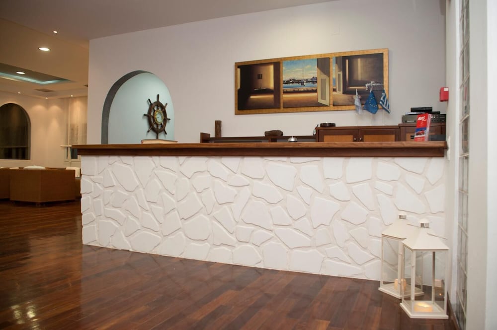 

Milano - Pythagóreion - Naftilos