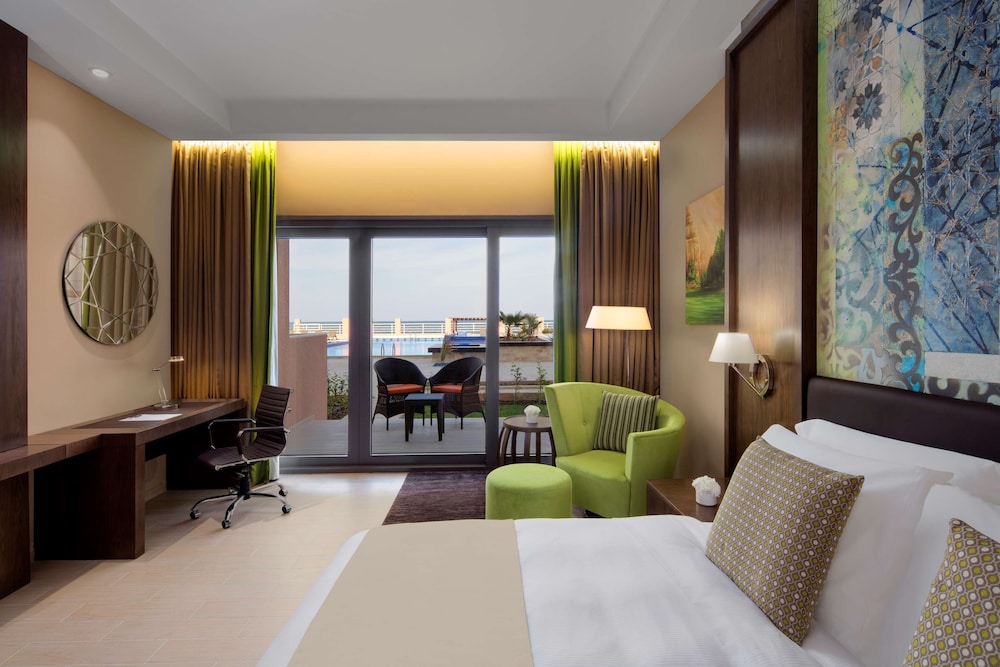 

Milano - Sohar - Radisson Blu Hotel & Resort, Sohar