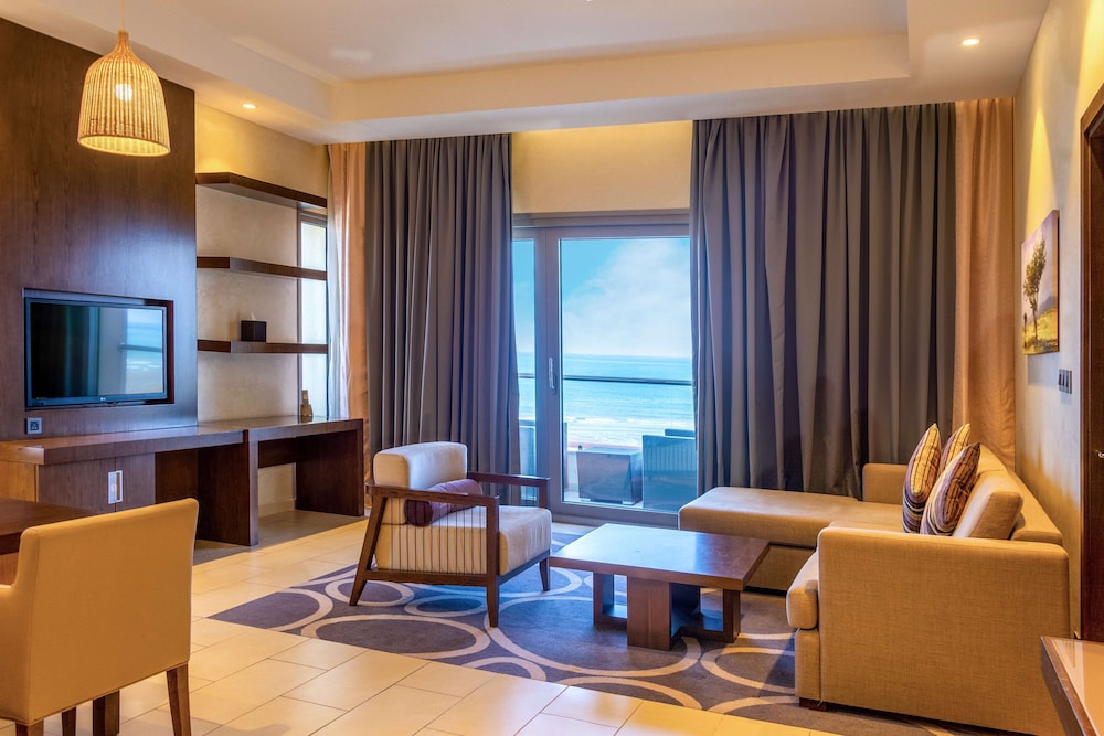 

Milano - Sohar - Radisson Blu Hotel & Resort, Sohar