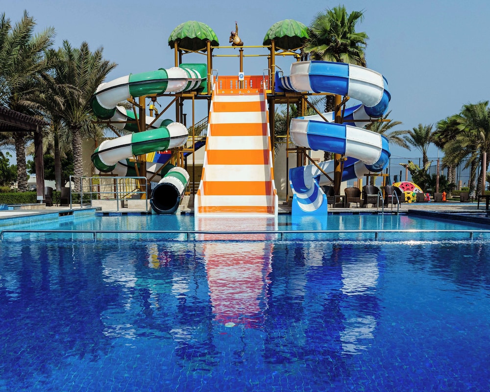 

Milano - Sohar - Radisson Blu Hotel & Resort, Sohar