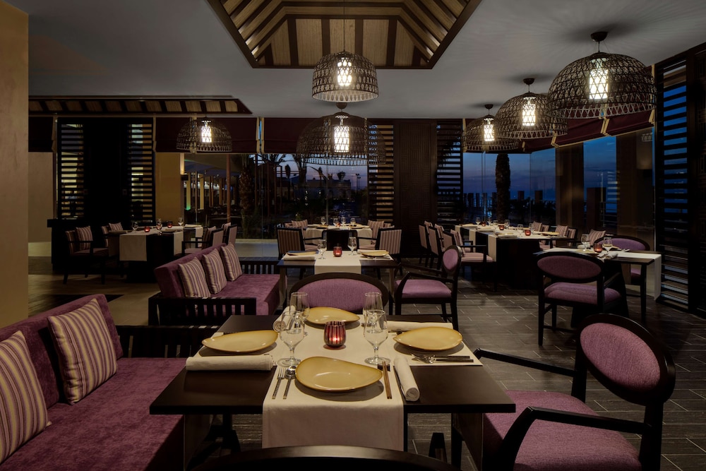 

Roma - Sohar - Radisson Blu Hotel & Resort, Sohar