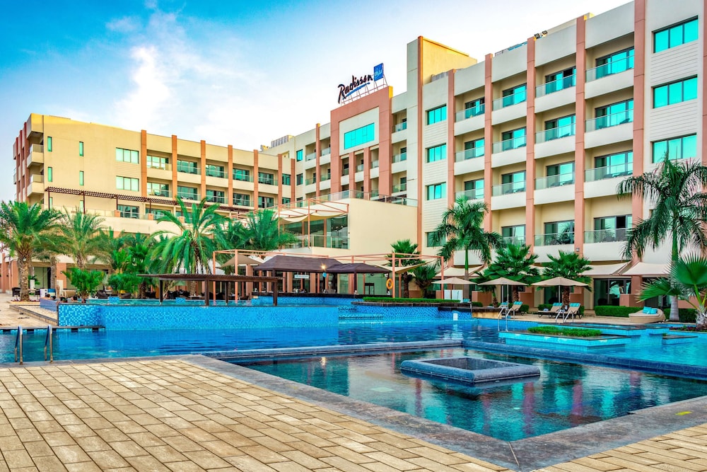 

Roma - Sohar - Radisson Blu Hotel & Resort, Sohar