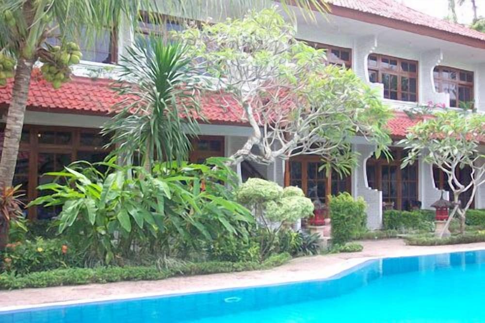 

Milano - Bali, Indonesia - Sinar Bali Hotel Legian