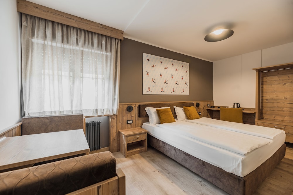 

Bologna - Cavalese - Suan Hotel