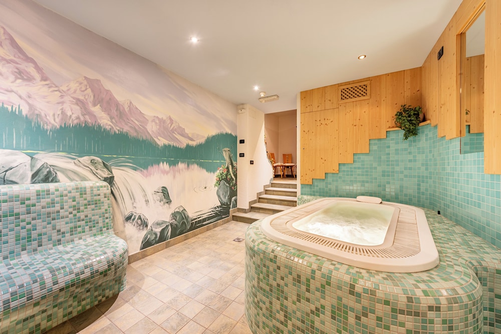 

Milano - Cavalese - Suan Hotel