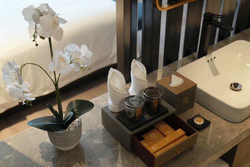 

Milano - Phumĭ Kâng Kéng - Donghu Resort Hotel