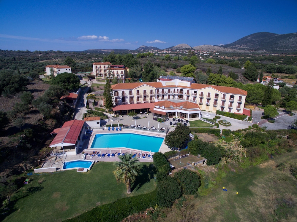 

Firenze - Svoronata - Karavados Beach Hotel