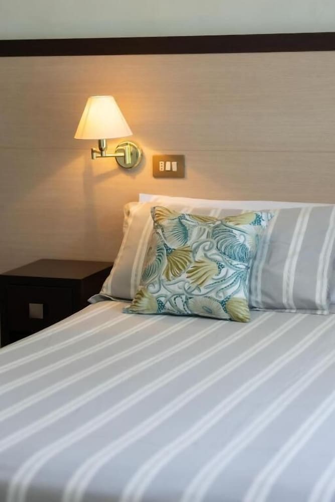 

Catania - Riviera Romagnola, Mare Italia - Hotel Adriatica