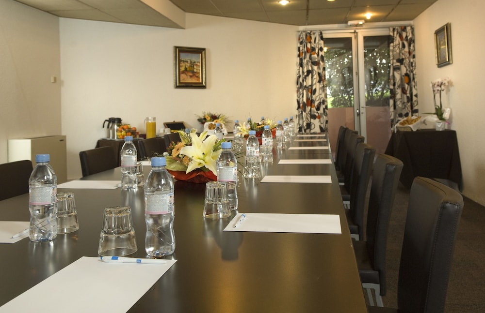 

Roma - Villeneuve-Loubet - Hôtel Du Baou
